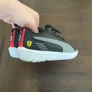 Toddler Puma Ferrari Sneakers Size 9